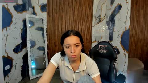 Snapshot of alyce_tay1 chatting on 03/26/26, 11:38 ALYCE online show from 03/26/26, 11:38