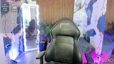 Snapshot of alyce_tay1 chatting on 04/18/26, 11:25 ALYCE online show from 04/18/26, 11:25