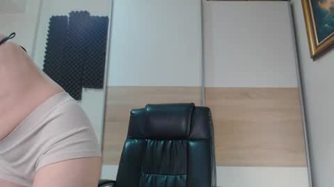 Snapshot of alycetn chatting on 06/23/26, 10:13 Alice online show from 06/23/26, 10:13