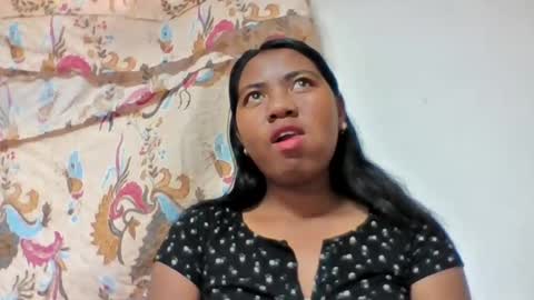 Snapshot of alydiah816442 chatting on 08/06/26, 04:14 alydiah816442 online show from 08/06/26, 04:14
