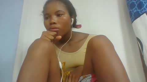 alydie7 online show from 04/20/26, 06:31