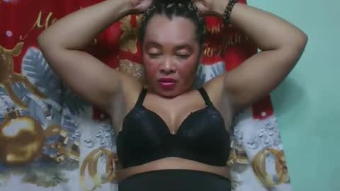 Snapshot of alypierette chatting on 03/02/26, 07:43 alypierette online show from 03/02/26, 07:43