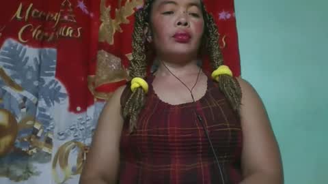 Snapshot of alypierette chatting on 03/14/26, 06:13 alypierette online show from 03/14/26, 06:13