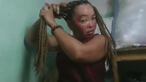 Snapshot of alypierette chatting on 03/20/26, 02:27 alypierette online show from 03/20/26, 02:27