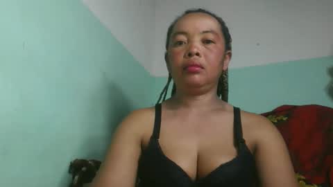 Snapshot of alypierette chatting on 04/09/26, 02:22 alypierette online show from 04/09/26, 02:22