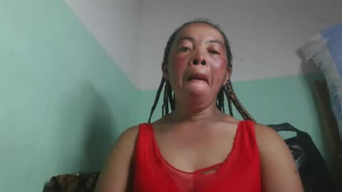 Snapshot of alypierette chatting on 04/13/26, 02:39 alypierette online show from 04/13/26, 02:39