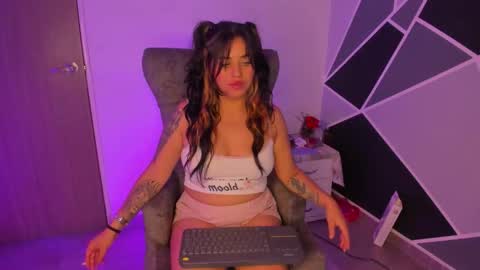 Snapshot of alysa_magic chatting on 03/16/26, 05:17 alysa magic online show from 03/16/26, 05:17