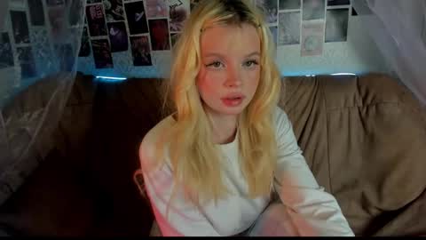 Alysa   7GMT  online show from 03/13/26, 10:38