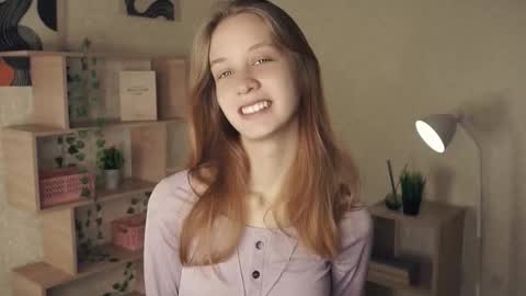 Snapshot of alyshaanzaldua chatting on 10/15/25, 07:52 Harper online show from 10/15/25, 07:52