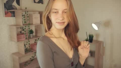 Snapshot of alyshaanzaldua chatting on 10/16/25, 08:15 Harper online show from 10/16/25, 08:15