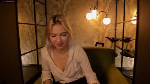 Alysia online show from 10/05/25, 01:42