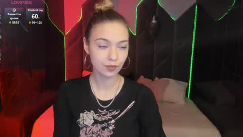 Snapshot of alysiasun chatting on 04/19/26, 10:23 Alysia online show from 04/19/26, 10:23