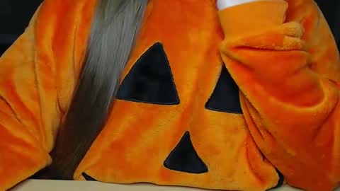 Alyss Skye online show from 10/05/25, 01:48