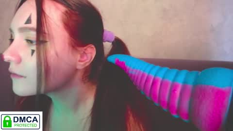 Alyssa online show from 10/29/25, 09:44