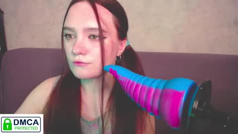 Alyssa online show from 11/21/25, 03:38