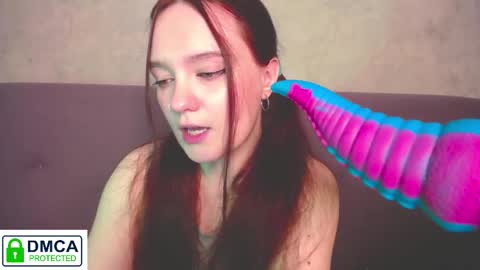 Alyssa online show from 11/27/25, 02:57