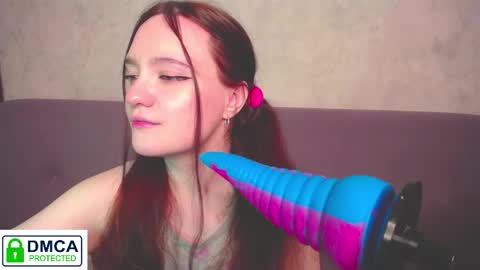 Alyssa online show from 11/28/25, 02:47