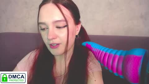 Alyssa online show from 12/15/25, 09:24