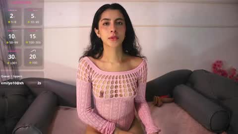 Snapshot of alyssa_joness chatting on 04/17/26, 03:42 alyssa_joness online show from 04/17/26, 03:42