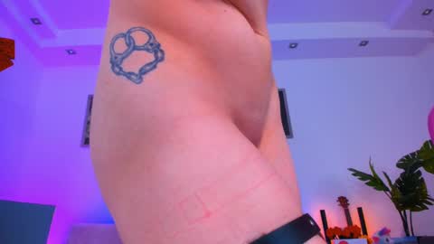 Snapshot of alyssa_smitt chatting on 02/19/25, 10:45 alyssa_smitt online show from 02/19/25, 10:45