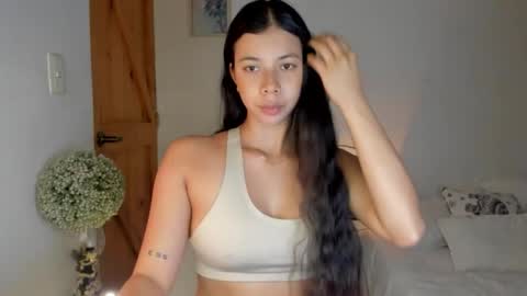 Snapshot of alyssagreen_ chatting on 01/14/26, 12:49 Im AlyssaLovense is ActiveMy pleasure is in your handsPrivate is Open online show from 01/14/26, 12:49