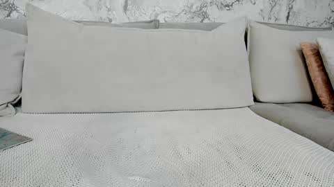 Snapshot of alyssamillan chatting on 01/12/25, 02:52 alysamillan online show from 01/12/25, 02:52