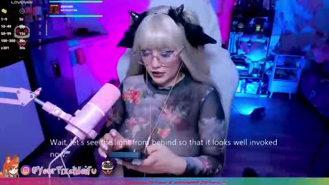  . Monday to Saturday at 10pm and 6am Colombia time online show from 09/19/25, 04:36