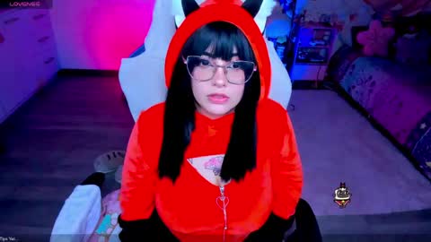 Snapshot of alyssaromanova chatting on 04/17/26, 03:20 . Monday to Saturday at 10pm and 6am Colombia time online show from 04/17/26, 03:20