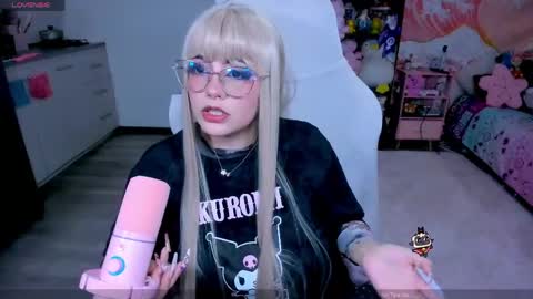 Snapshot of alyssaromanova chatting on 04/18/26, 02:48 . Monday to Saturday at 10pm and 6am Colombia time online show from 04/18/26, 02:48