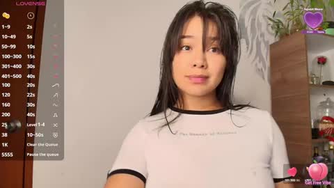 Snapshot of alyssia_wolds_1 chatting on 12/27/24, 11:53 alyssia wolds online show from 12/27/24, 11:53