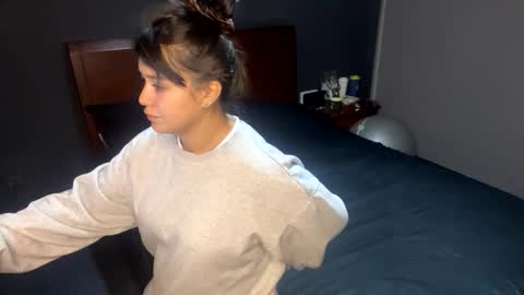 Snapshot of alyssia_wolds_1 chatting on 09/15/25, 12:54 alyssia wolds online show from 09/15/25, 12:54