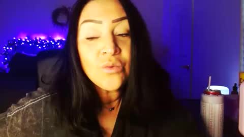 Snapshot of alyssiaamorexo chatting on 02/11/26, 02:33 Alyssiaamorexo online show from 02/11/26, 02:33