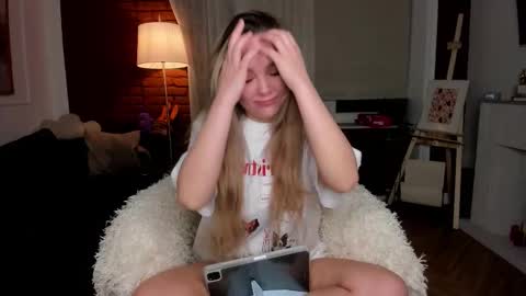 Alice online show from 12/01/25, 02:05