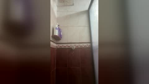 alyssy_nc online show from 06/11/26, 01:16