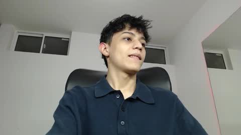 Snapshot of alyxen chatting on 03/30/26, 08:21 alyxen online show from 03/30/26, 08:21