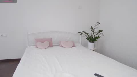 Alyx online show from 10/01/25, 06:08