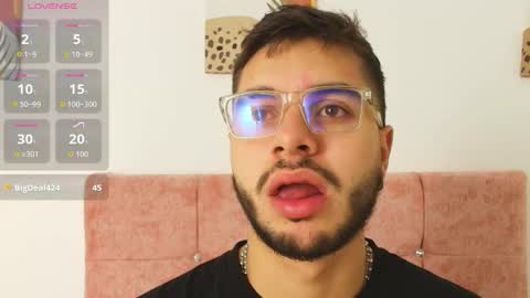 Snapshot of amadeo_wild chatting on 11/17/25, 02:56 Amadeo Wild online show from 11/17/25, 02:56