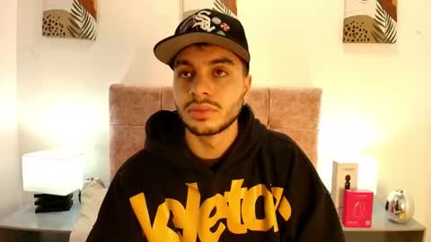 Snapshot of amadeo_wild chatting on 03/16/26, 12:09 Amadeo Wild online show from 03/16/26, 12:09