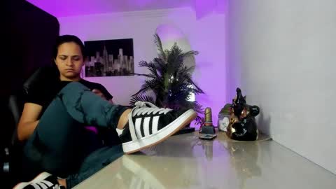 anny online show from 09/22/25, 01:51