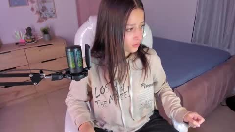 B I A N C A online show from 02/19/25, 04:23