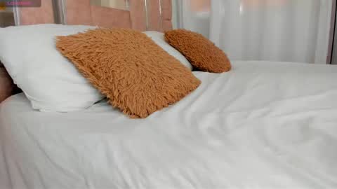 Snapshot of amaia_mendoza chatting on 03/12/25, 04:13 Amaia Mendoza online show from 03/12/25, 04:13