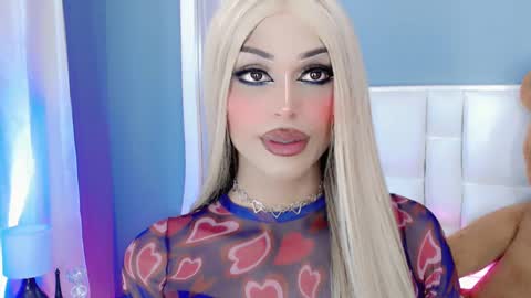 amal_baddel_ online show from 01/25/25, 12:58