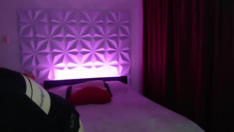 Amalett online show from 12/15/25, 11:53