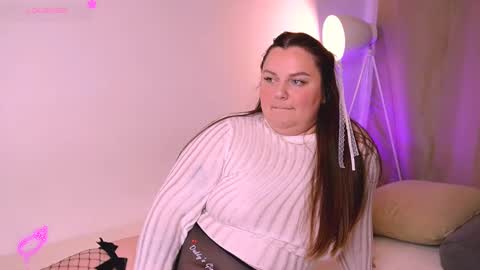 Snapshot of amalia_minkxx chatting on 02/18/25, 07:30 amalia_minkxx online show from 02/18/25, 07:30