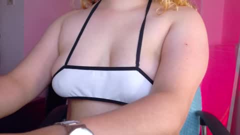 Amalia Im Back See you soon this January 7 at 10 pm Colombia time online show from 01/16/26, 11:09