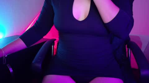 Snapshot of amalia_rosse_ chatting on 06/13/26, 12:30 Amalia Im Back See you soon this January 7 at 10 pm Colombia time online show from 06/13/26, 12:30