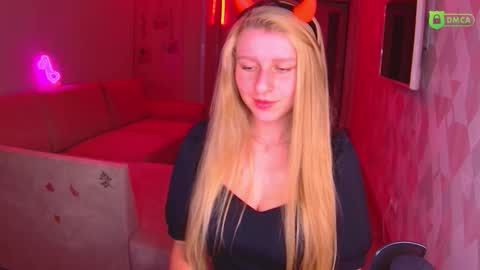 Amalia online show from 10/30/25, 03:02