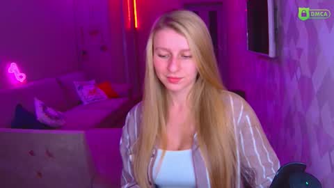 Snapshot of amaliaqueen999 chatting on 12/14/25, 03:06 Amalia online show from 12/14/25, 03:06