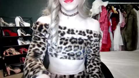 Amalie online show from 09/21/25, 05:36