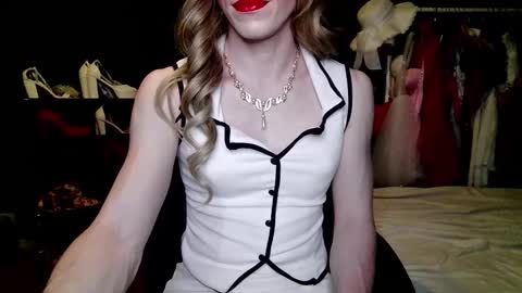 Amalie online show from 11/23/25, 07:13